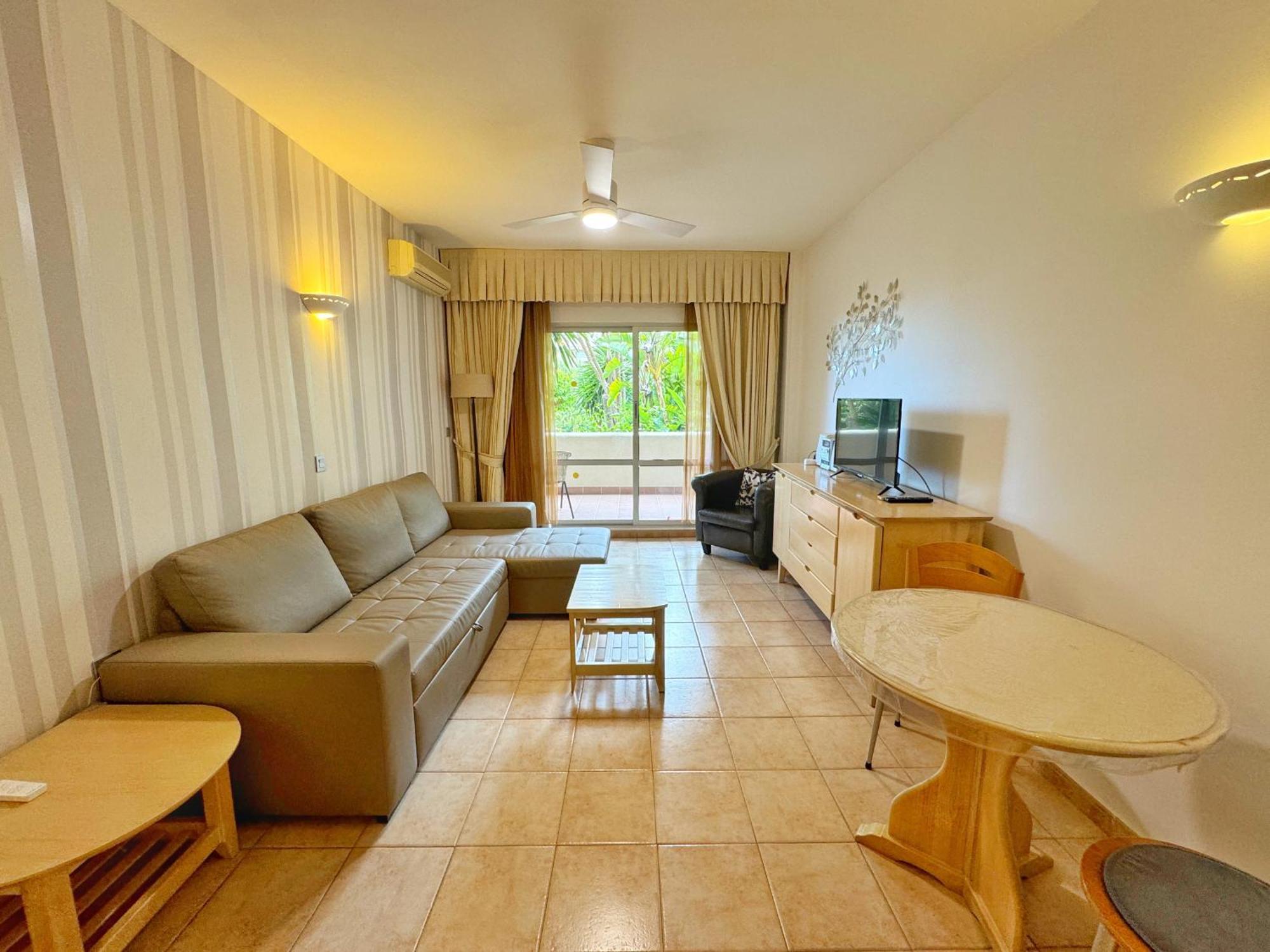 797 Holiday Rentals- Precioso Piso Con Vistas Al Jardin En Benalbeach Benalmadena Exterior photo